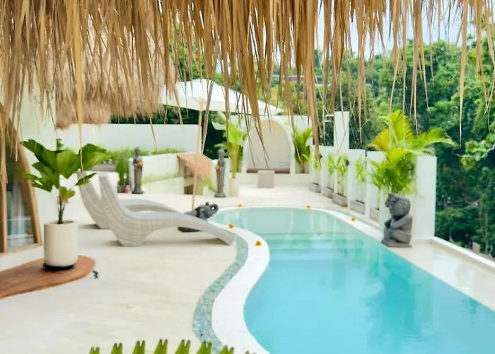 Ayu Padang 03 Villa Uluwatu (Bali)