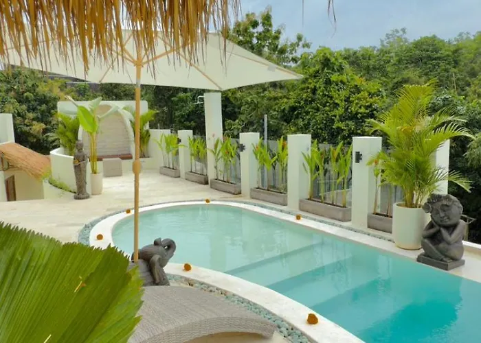 Ayu Padang 03 Villa Uluwatu (Bali)